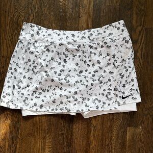 Nike Women's White Floral tennis skirt and shorts